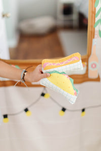 Swingly Kitchen & Camper Food Truck Storefront