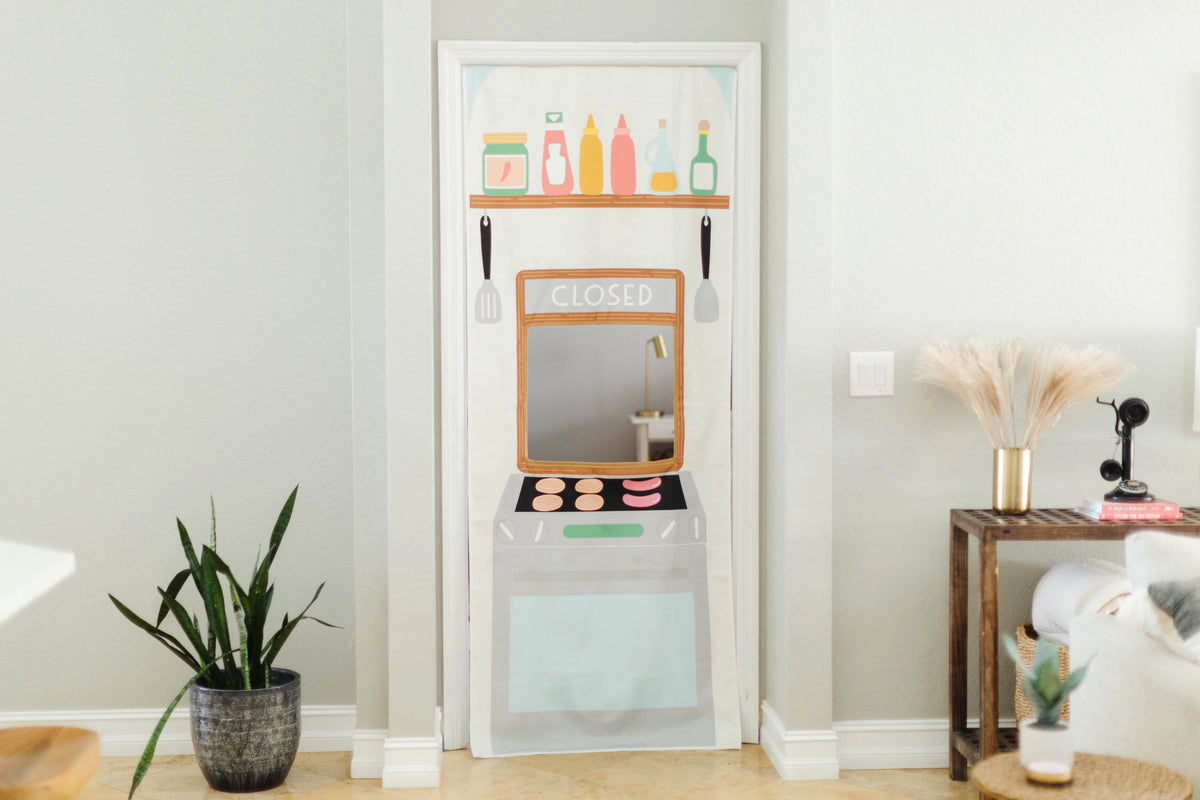 Swingly Kitchen & Camper Food Truck Storefront