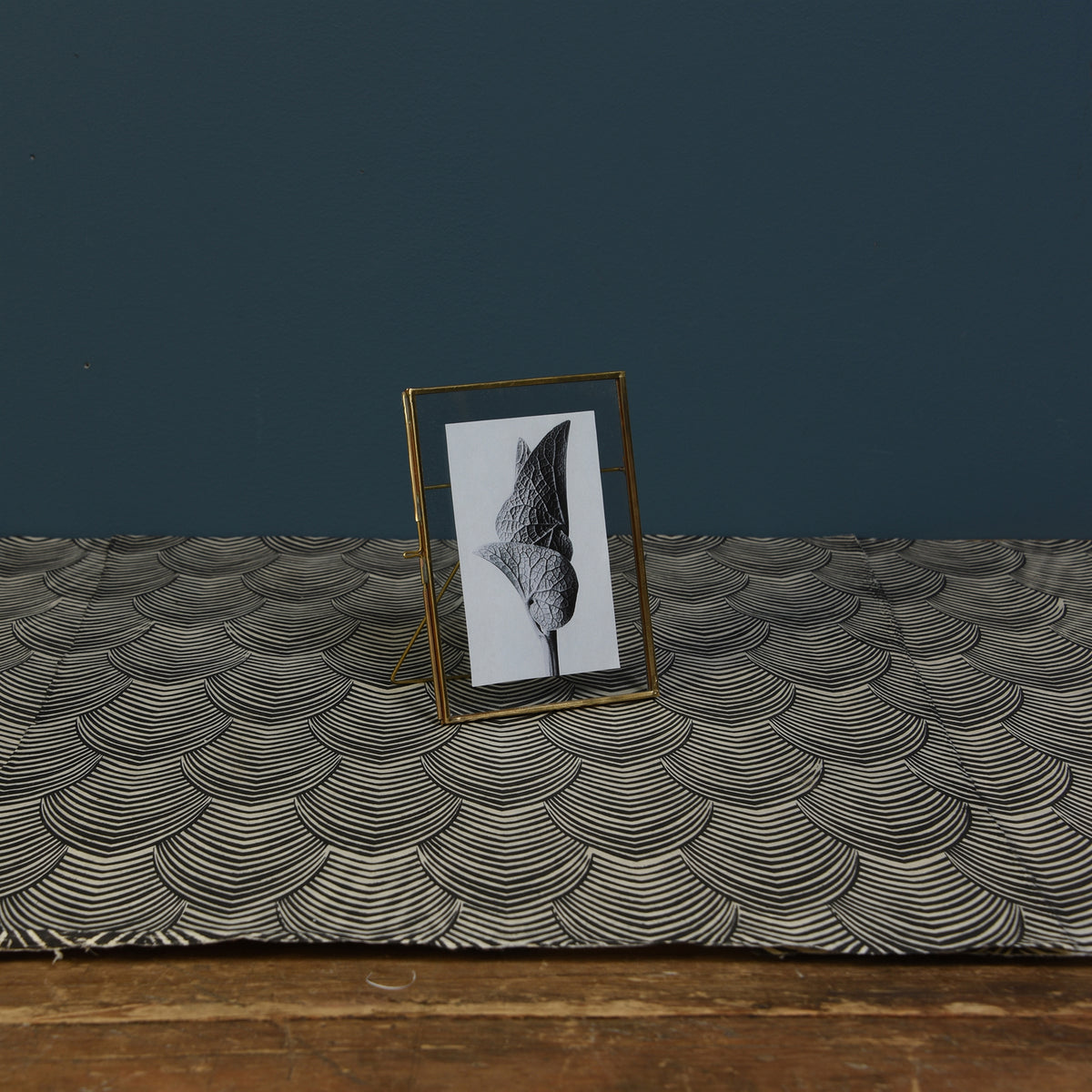 Monroe Easel Frame - 5 x 7 Vertical